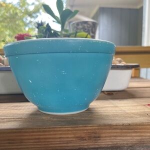 Vintage Pyrex 1940's Primary Color Blue 1.5 PT  Small Mixing/Nesting